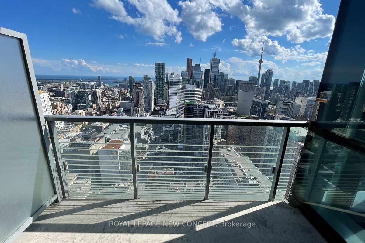 386 Yonge St, #4409
