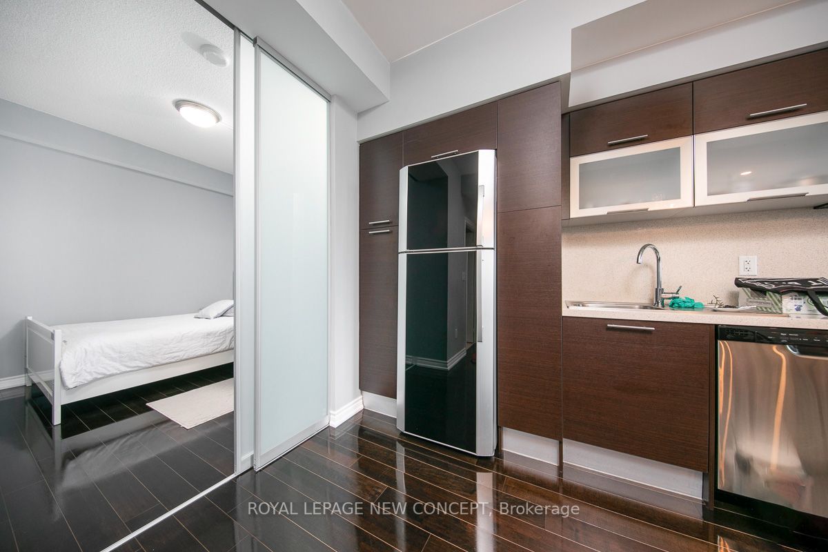 386 Yonge St, #4409