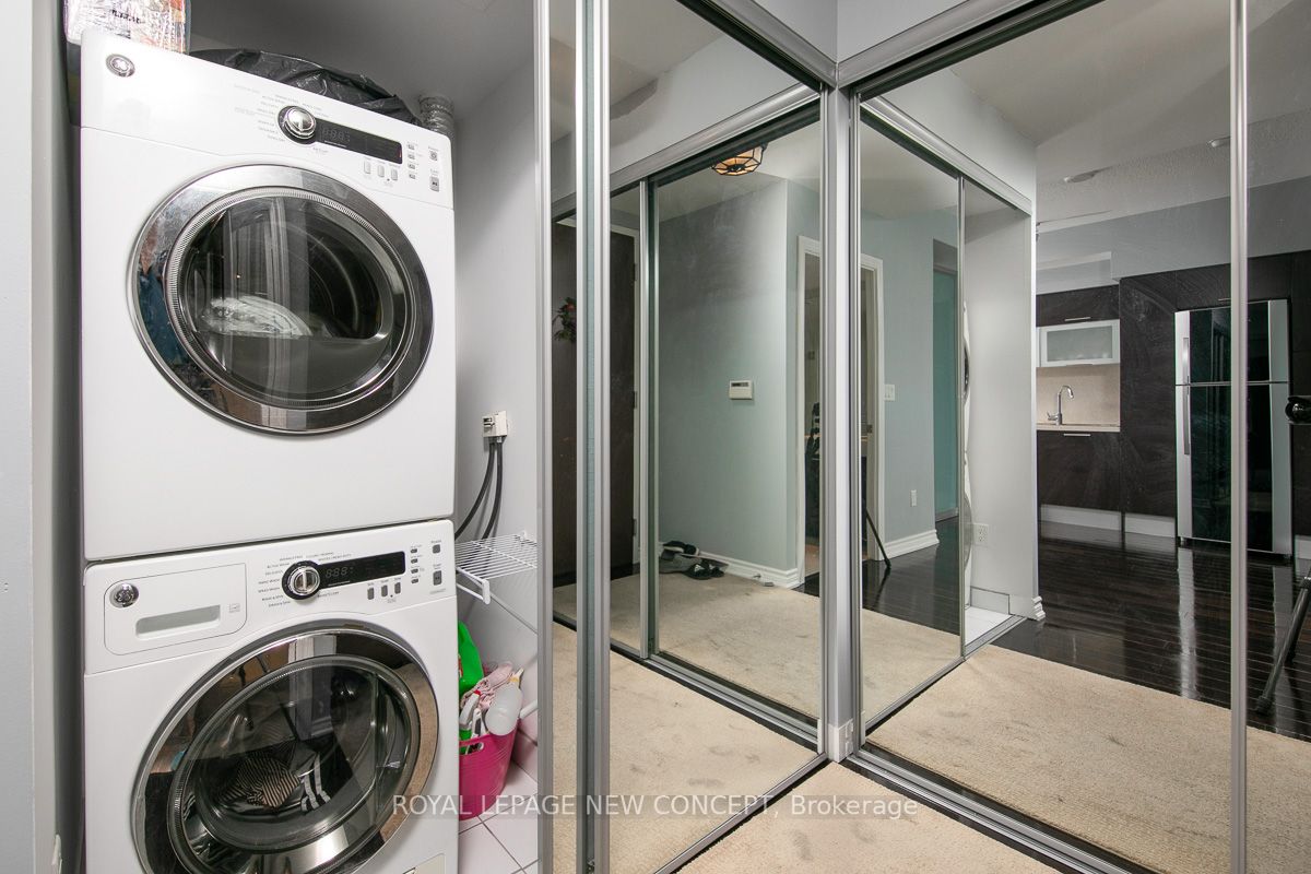 386 Yonge St, #4409
