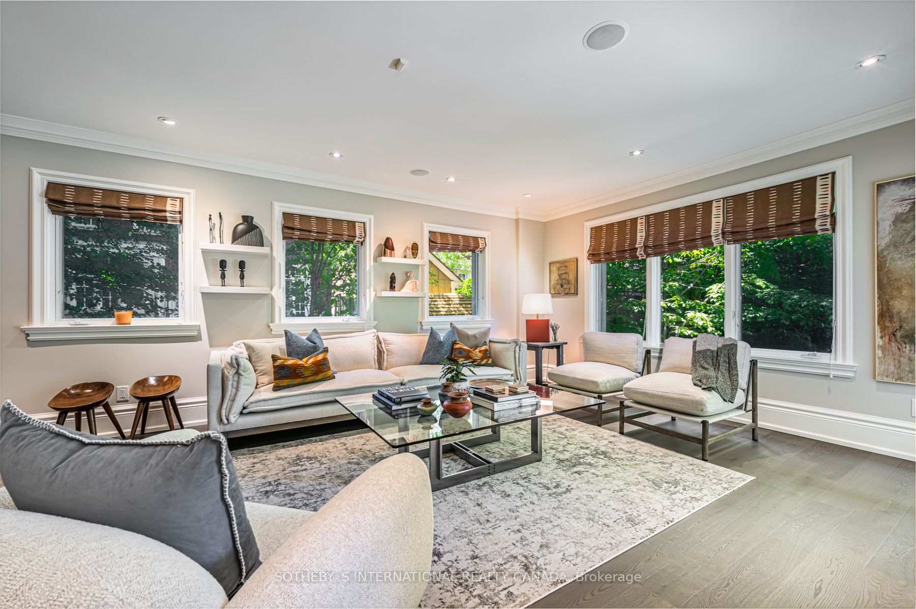 16 Clarendon Avenue