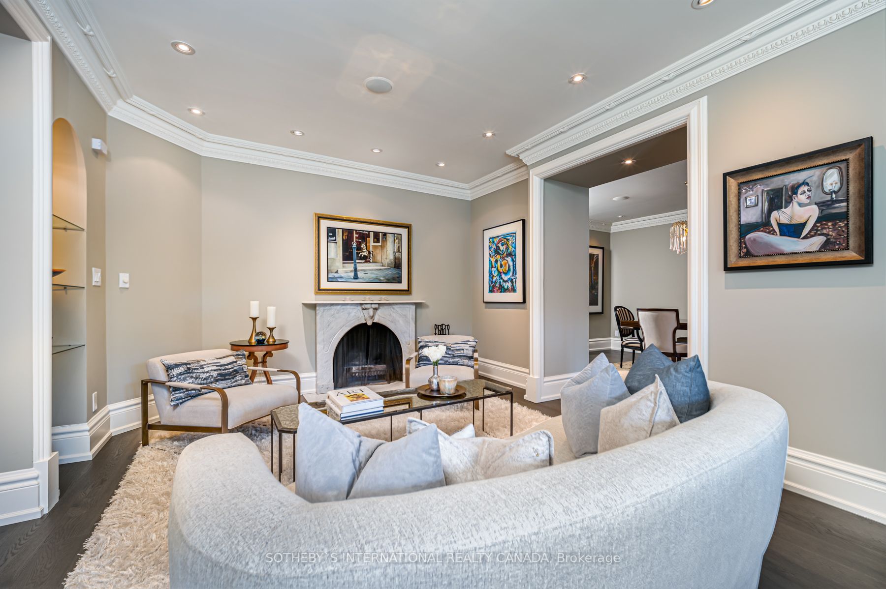16 Clarendon Avenue