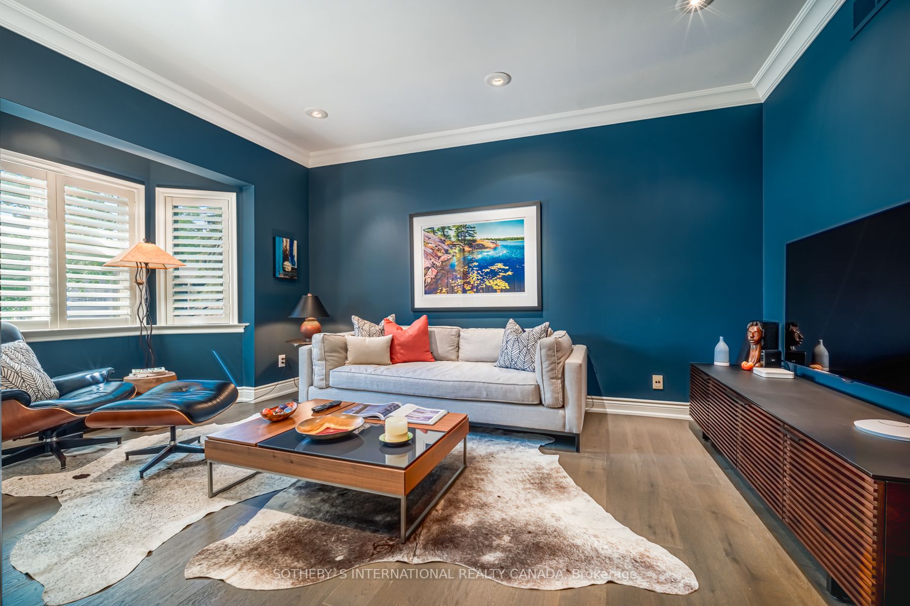 16 Clarendon Avenue