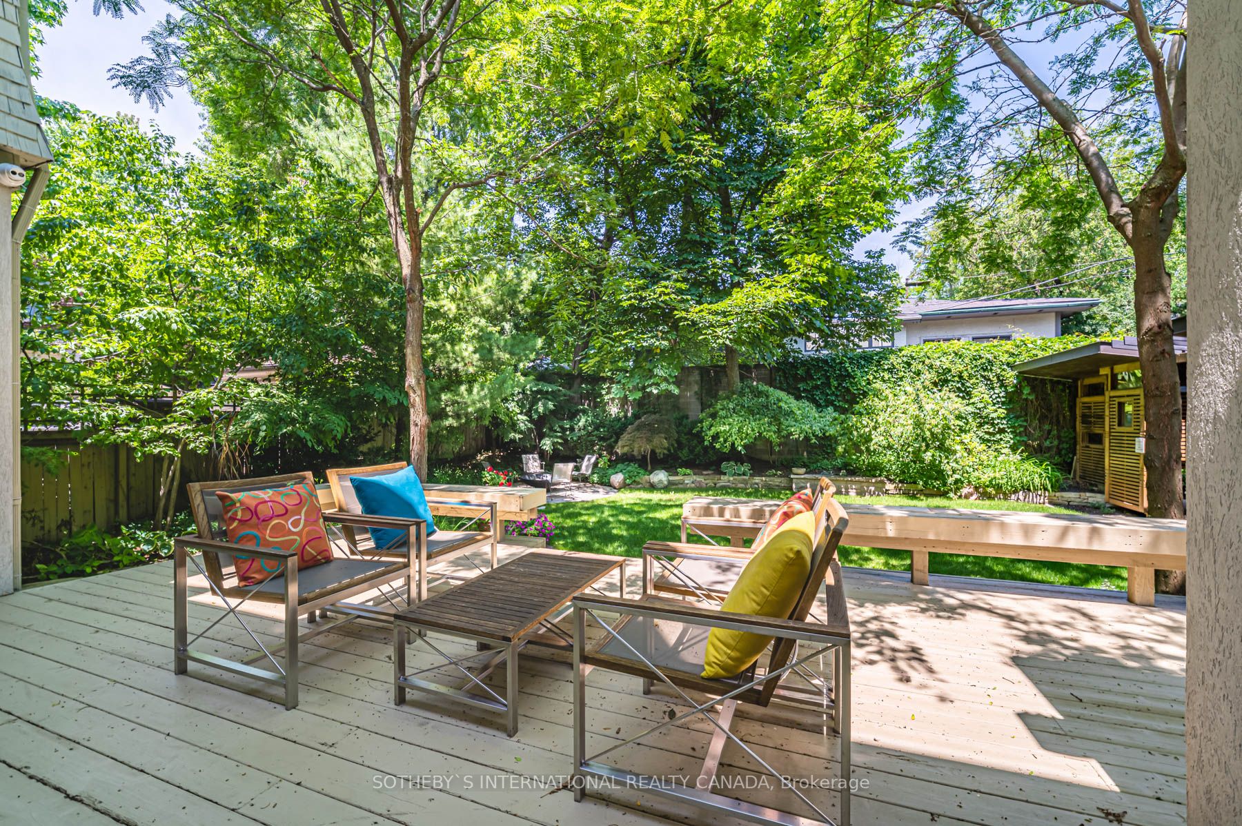 16 Clarendon Avenue
