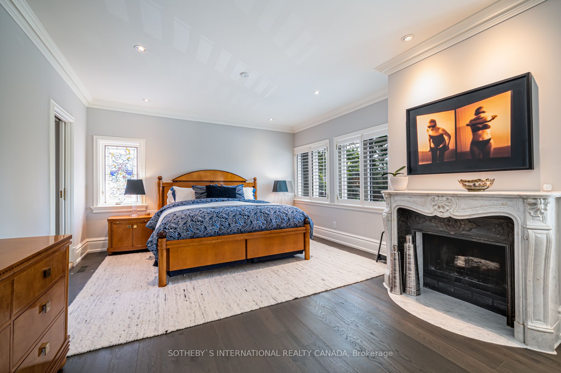 16 Clarendon Avenue