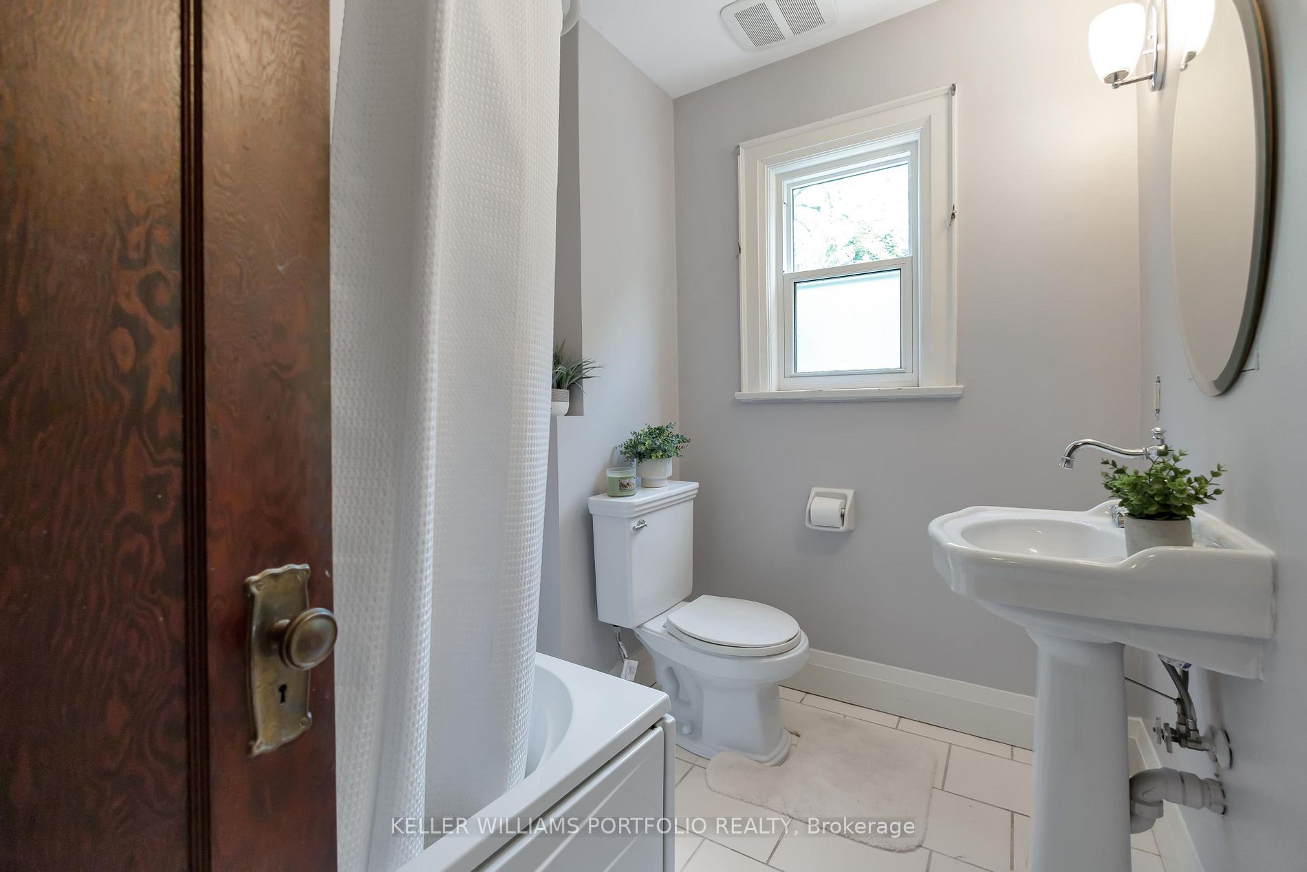 141 Craighurst Ave