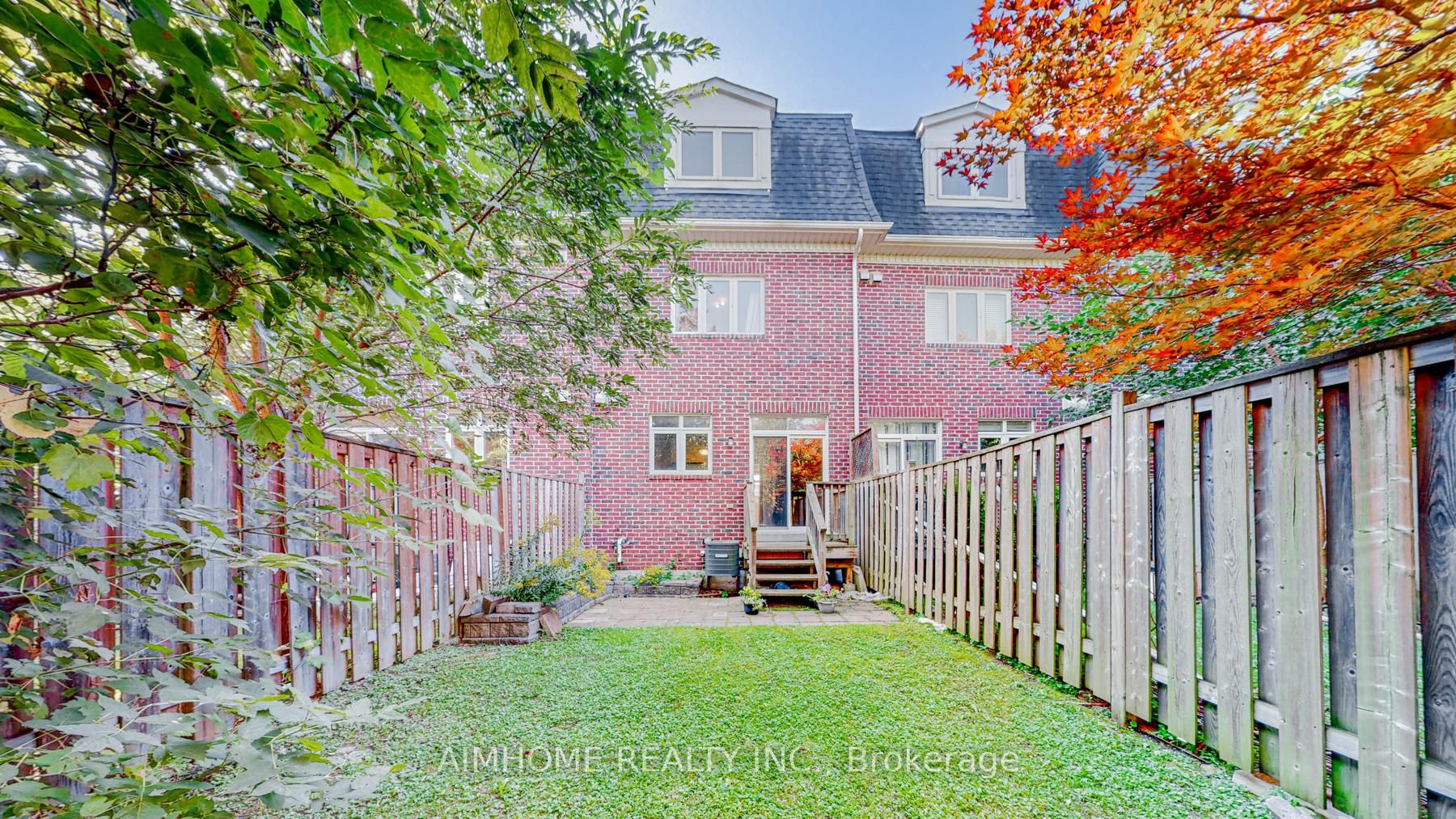 43 Routliffe Lane