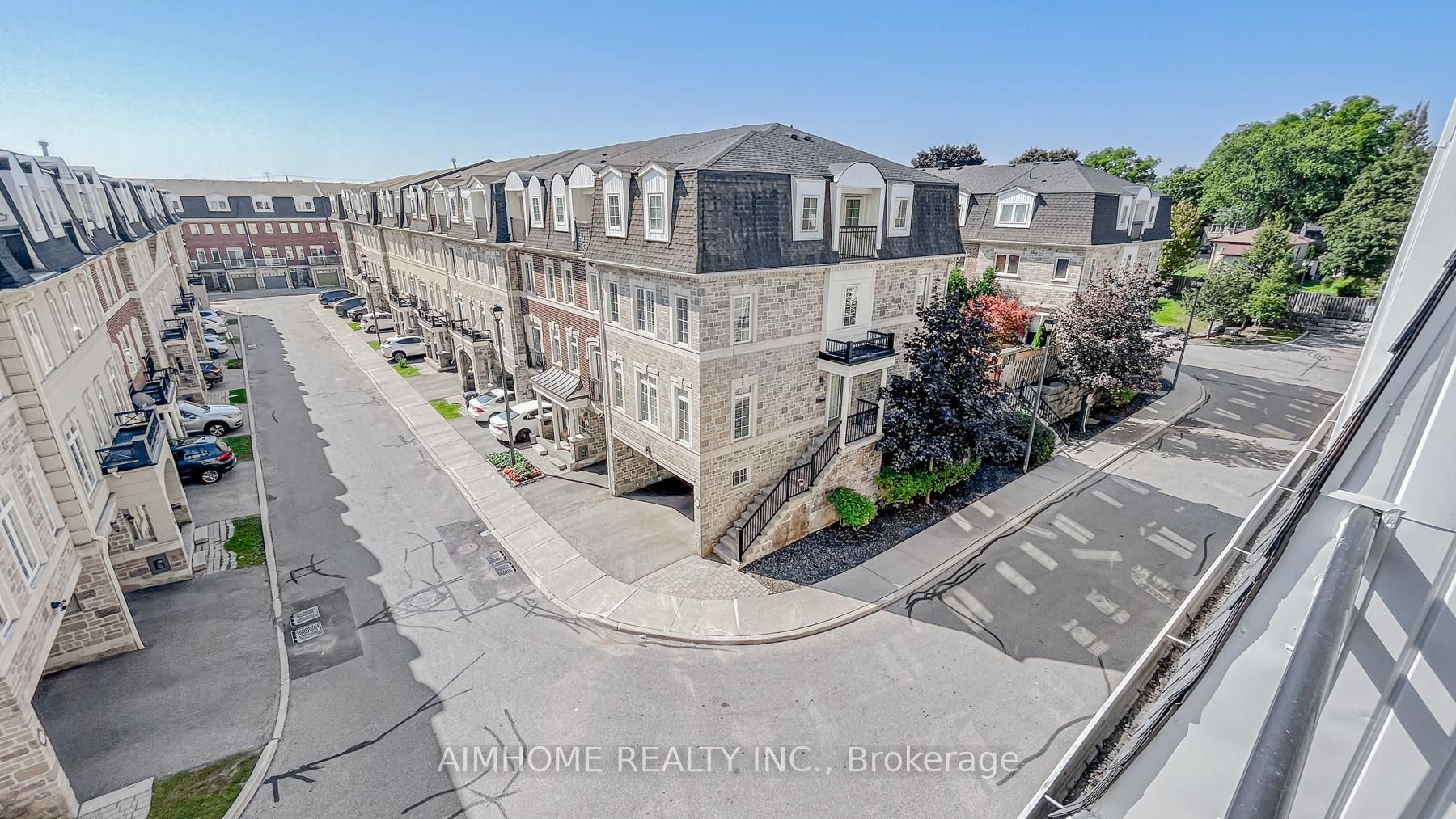 43 Routliffe Lane