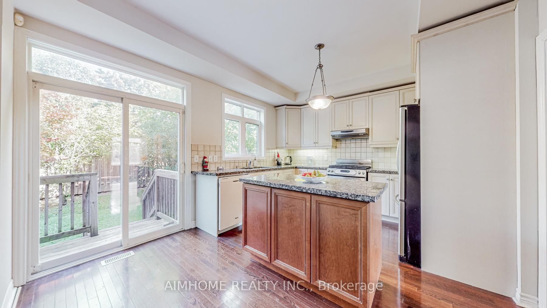 43 Routliffe Lane