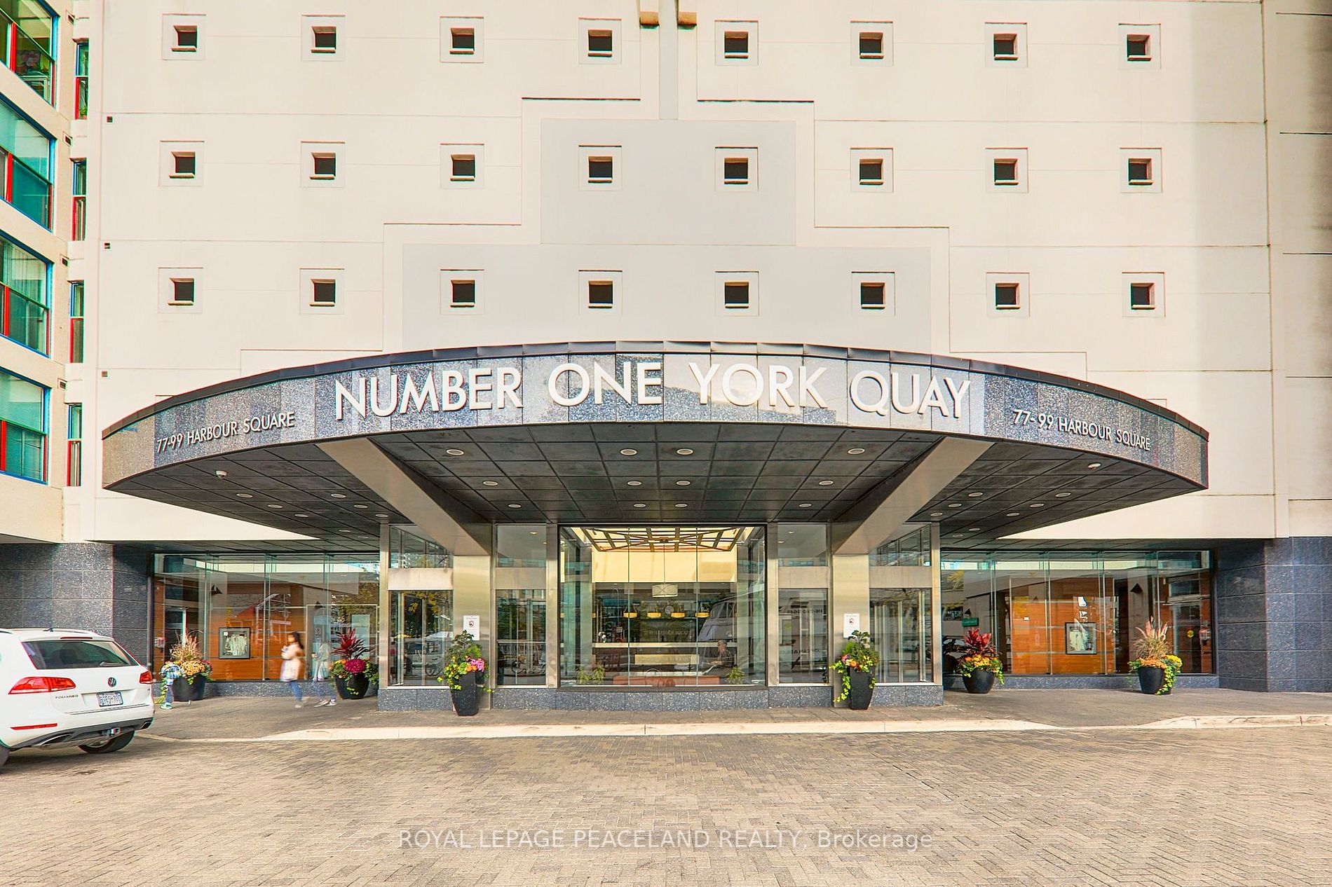 77 Harbour Sq, #3404