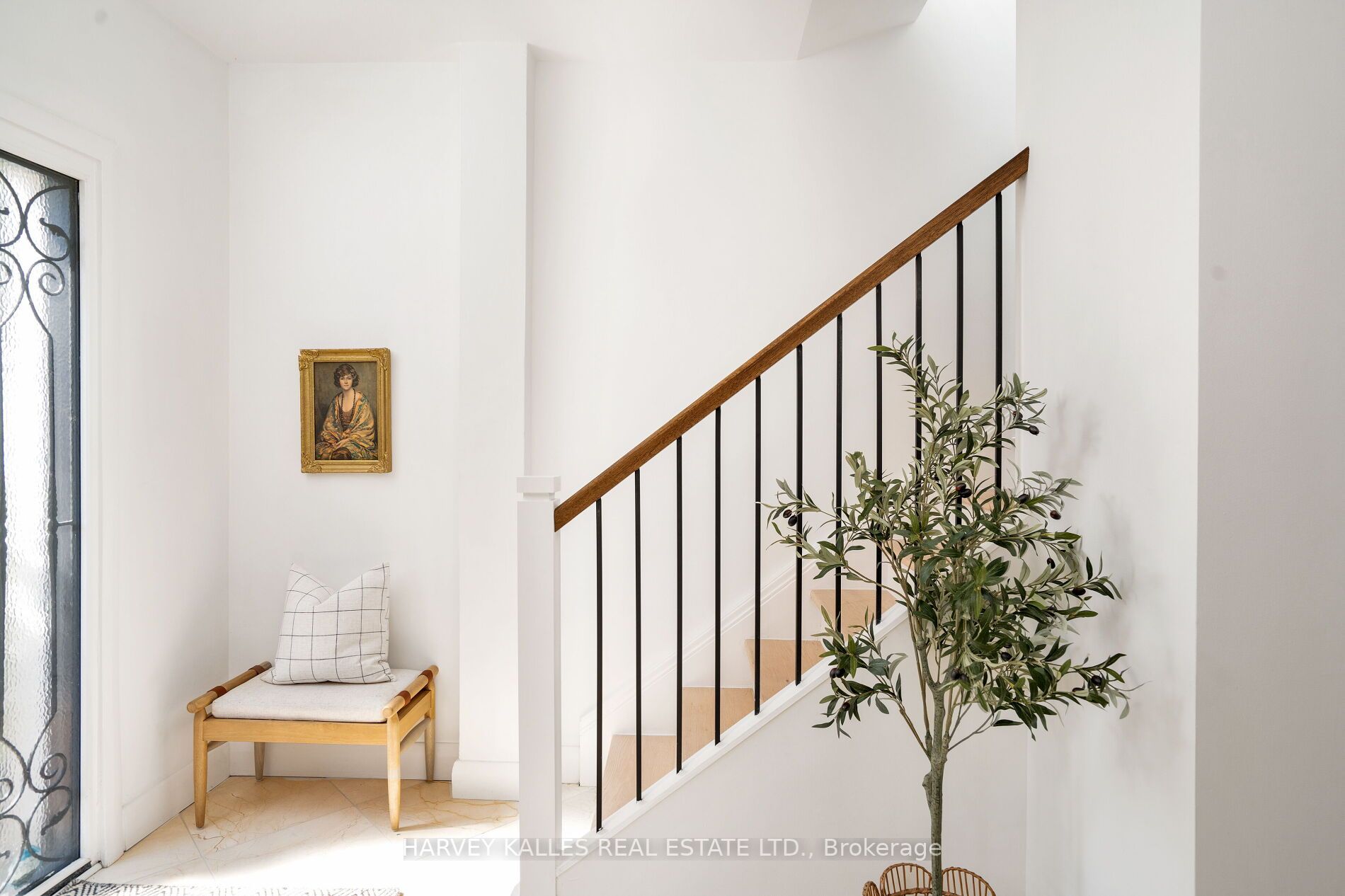 46 Montclair Ave