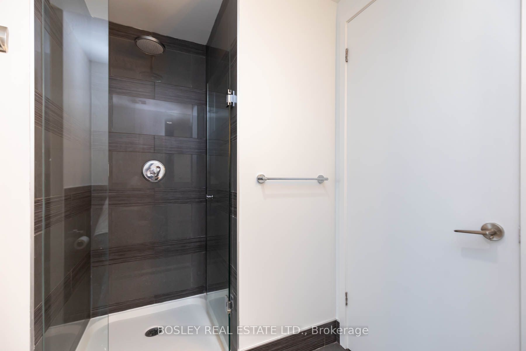 390 Cherry St, #2202