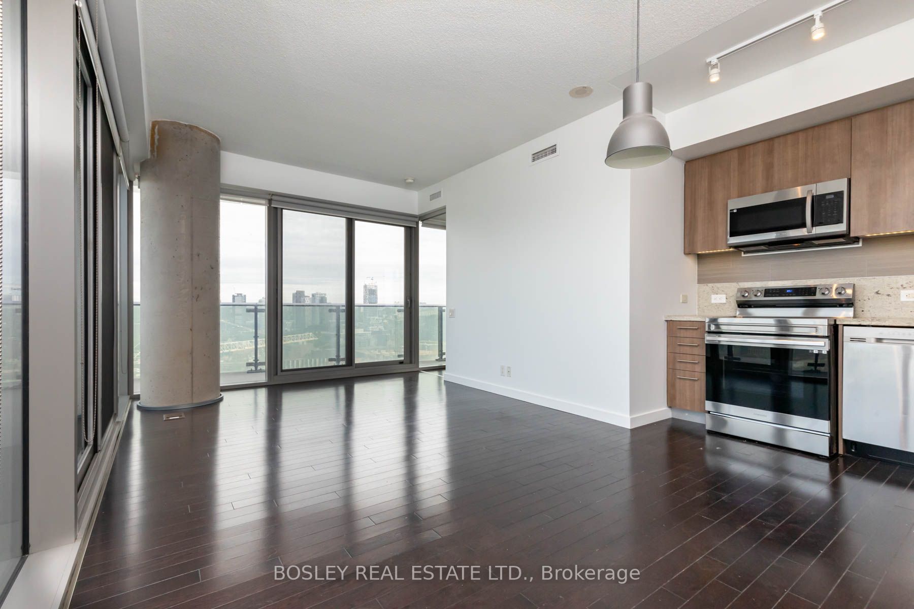 390 Cherry St, #2202