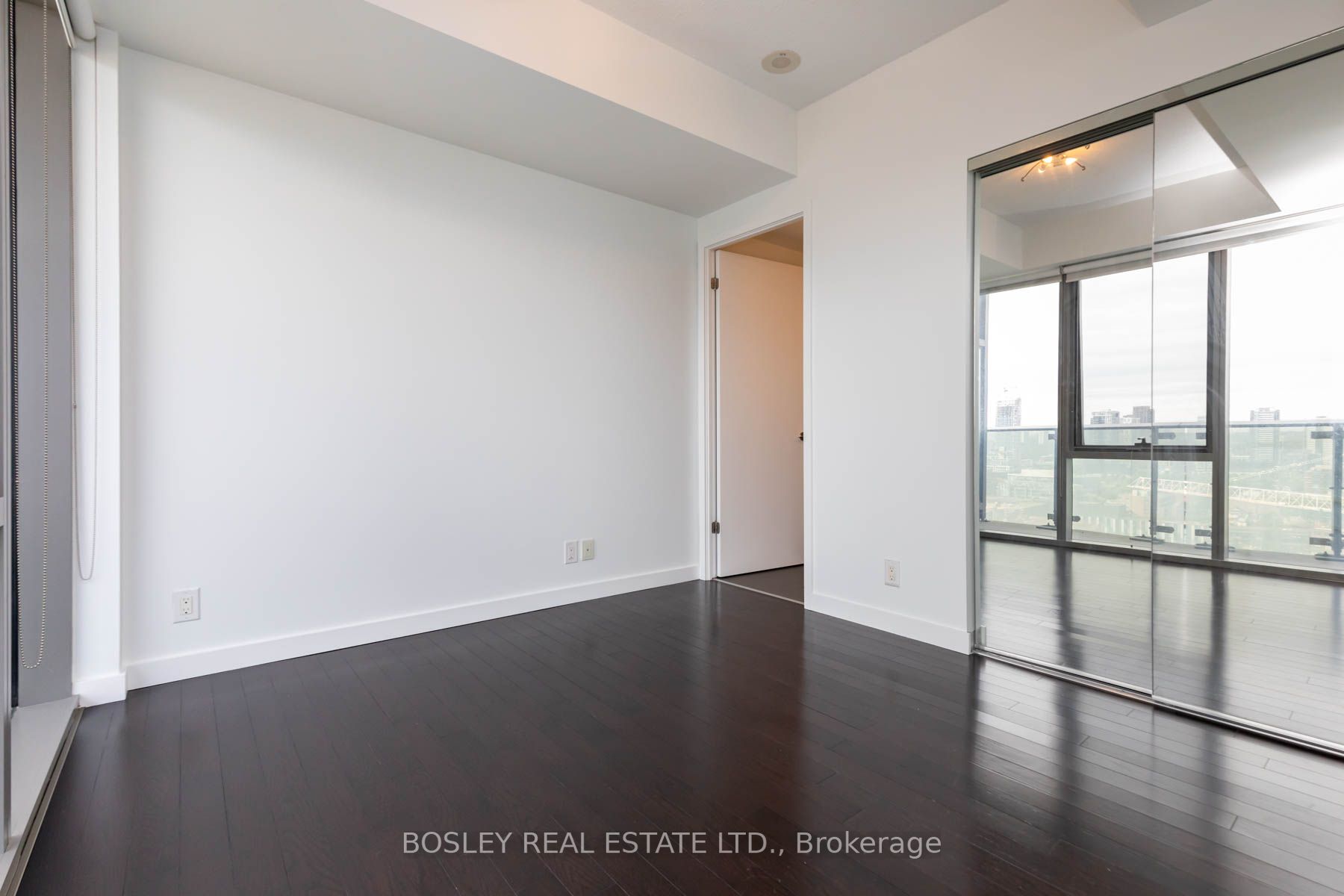 390 Cherry St, #2202