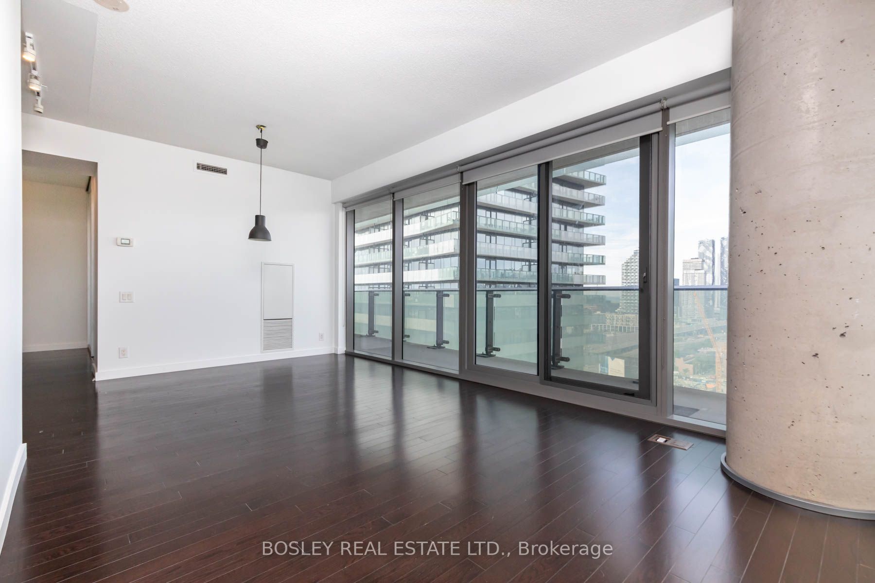 390 Cherry St, #2202