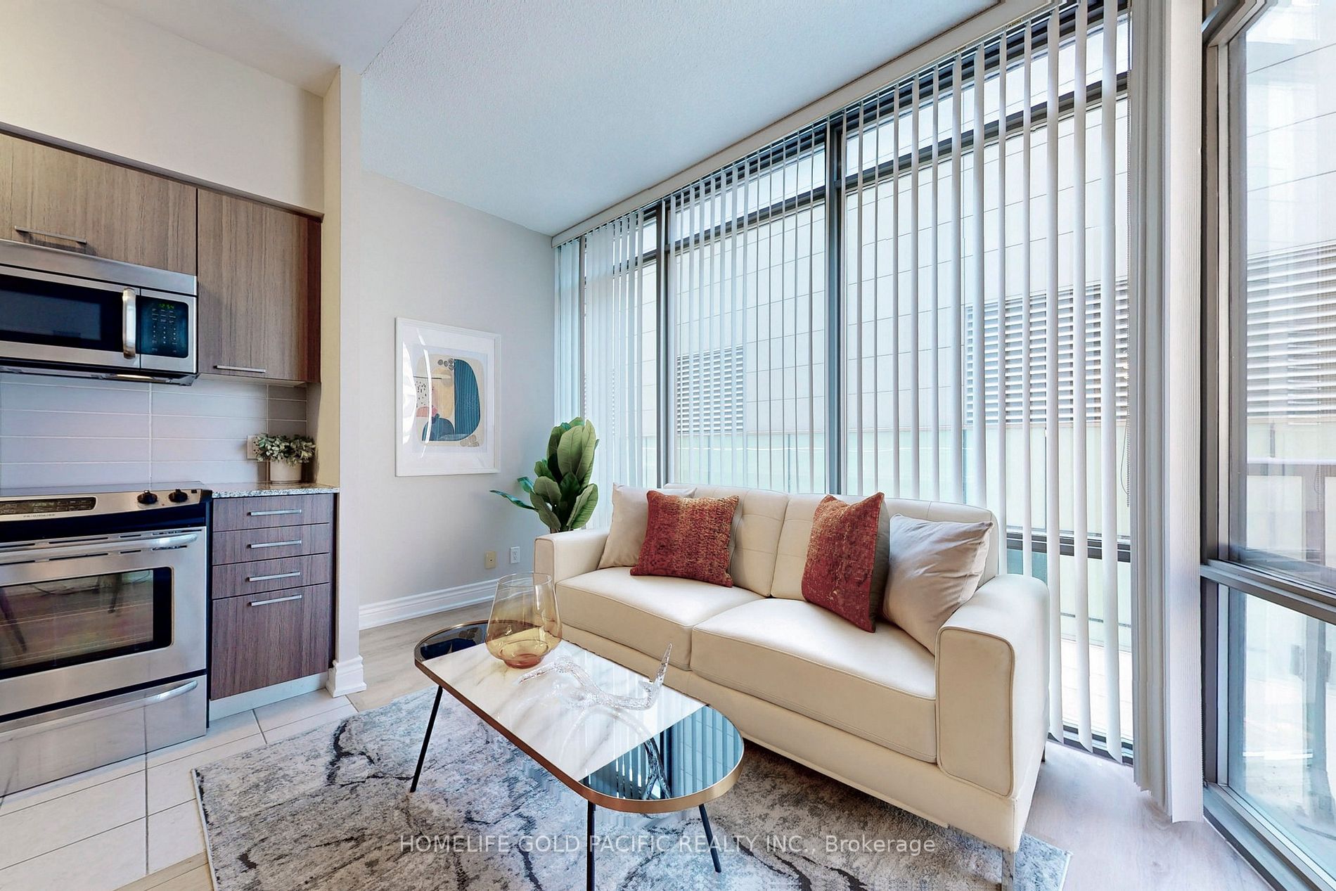 832 Bay Street, #1202