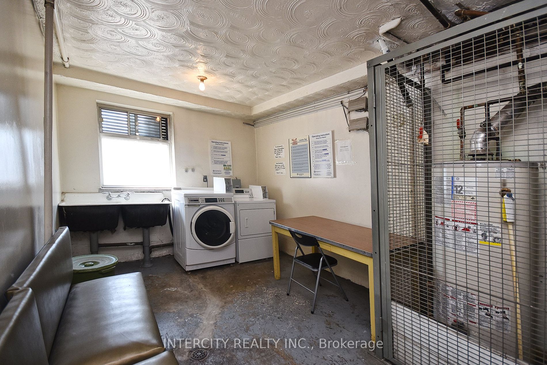 415 Wilson Ave