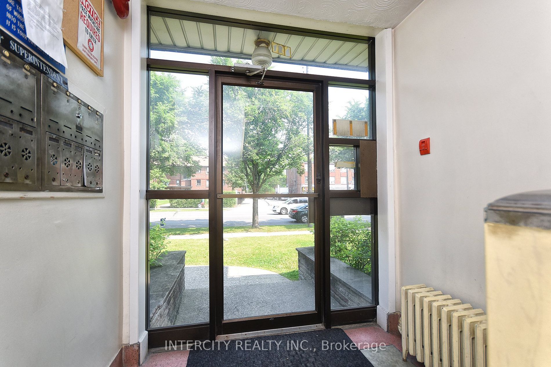 415 Wilson Ave