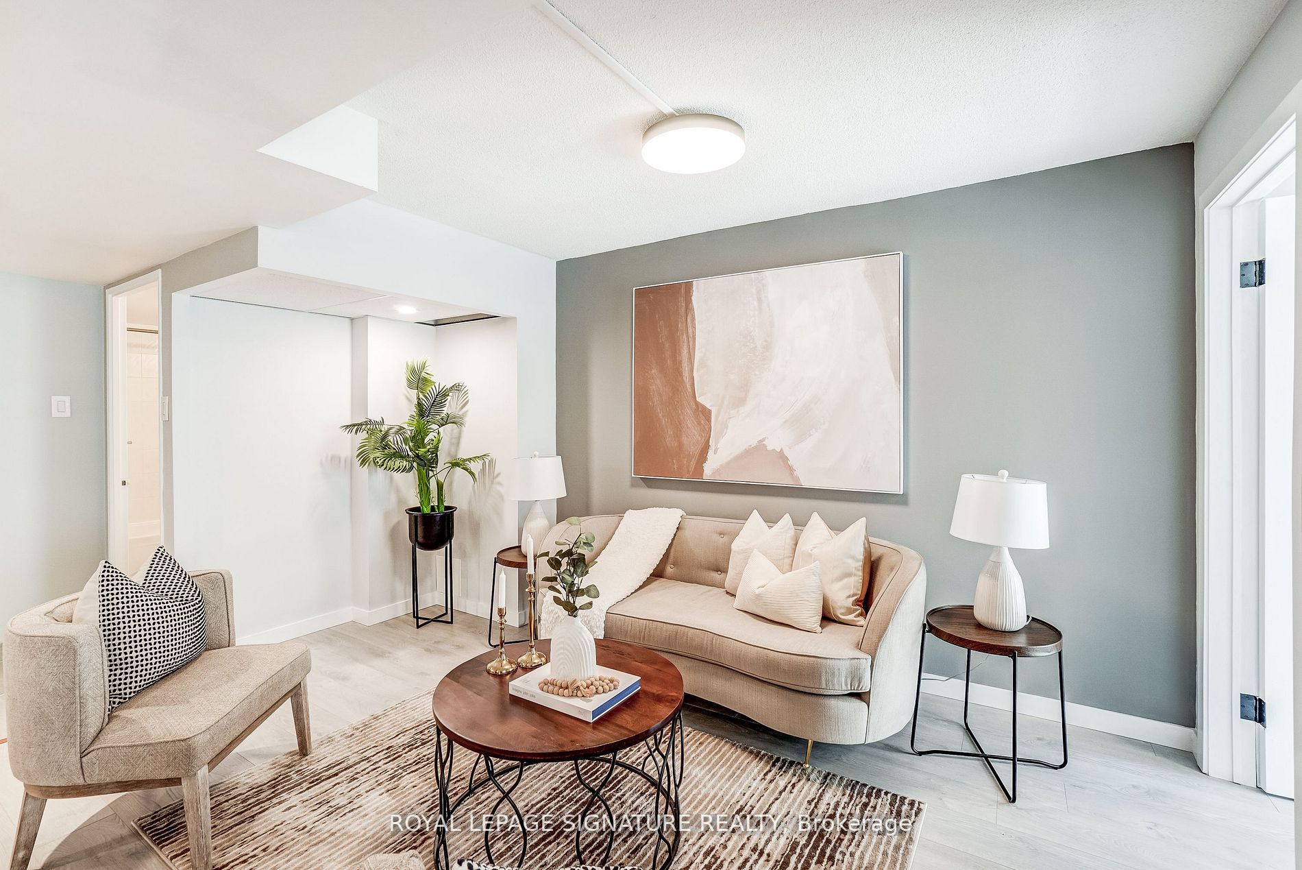 705 King St W, #805