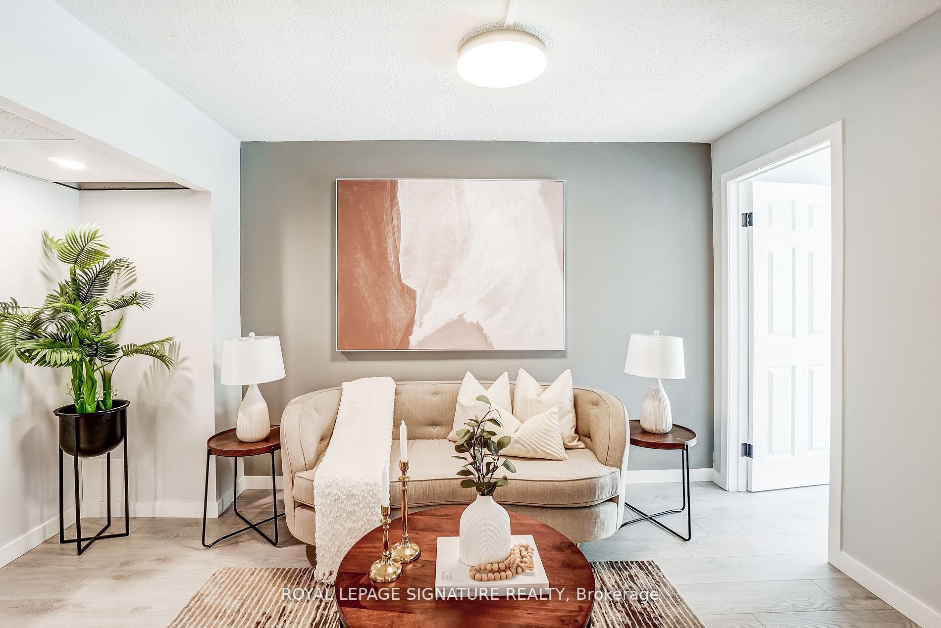 705 King St W, #805