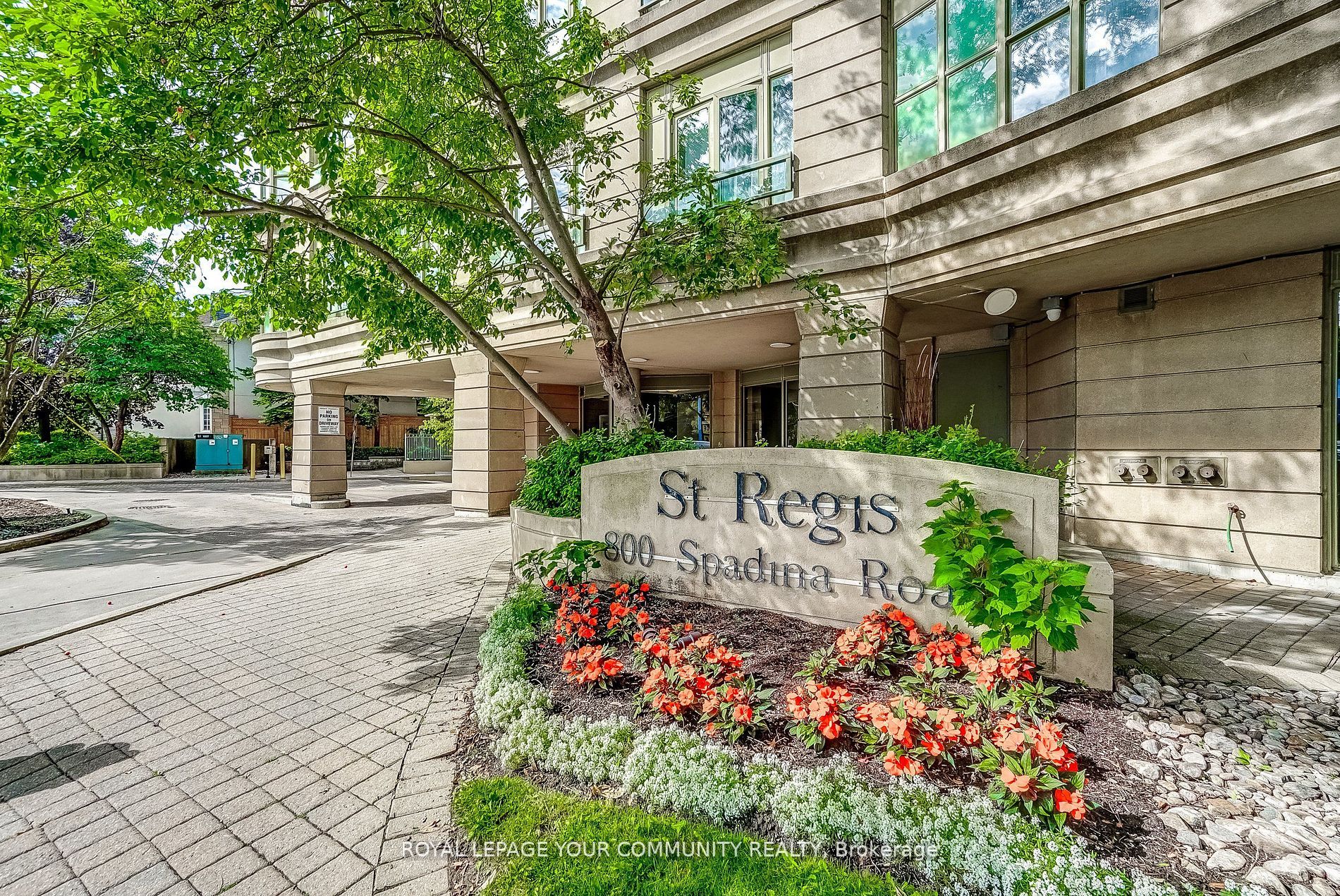 800 Spadina Rd, #101