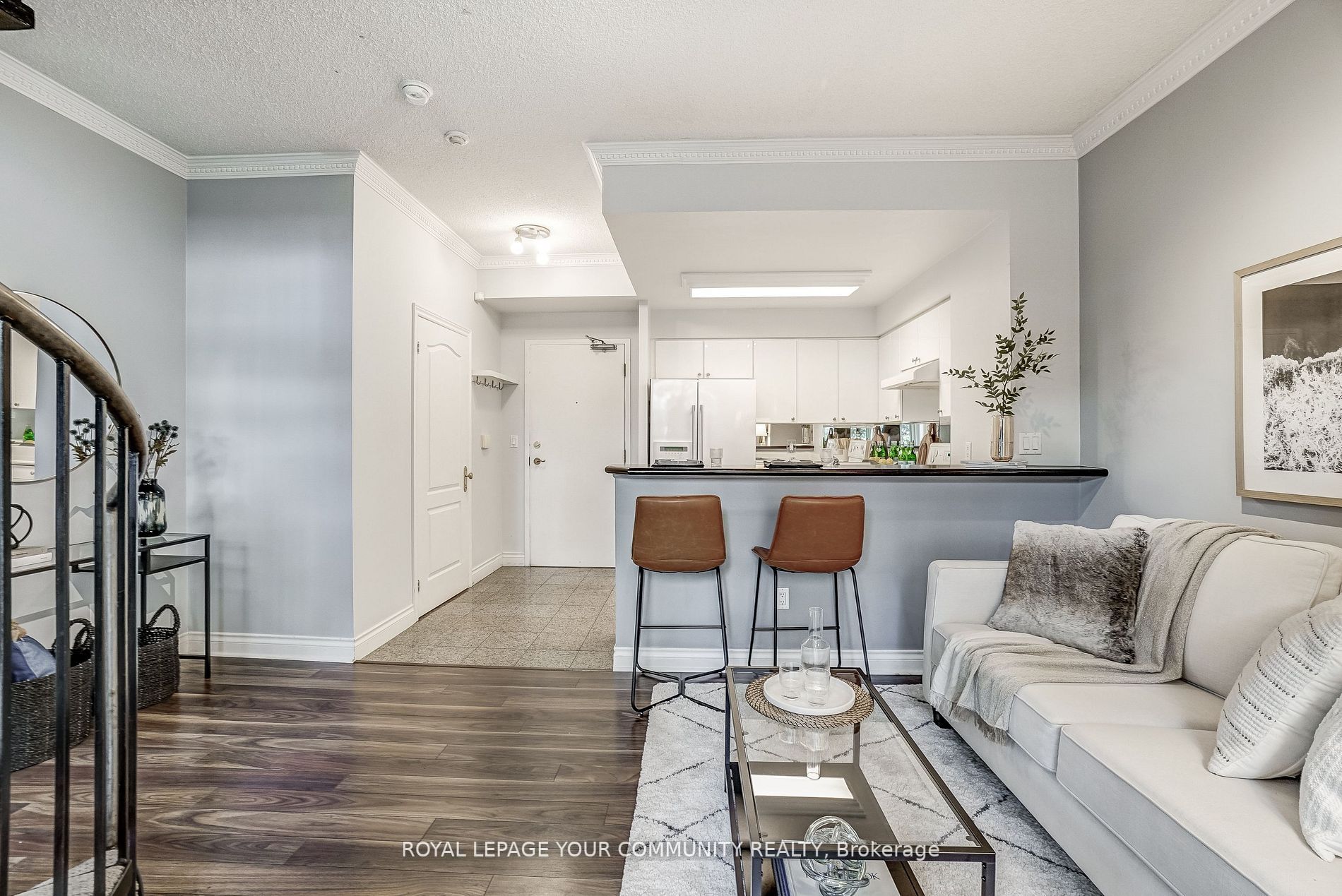 800 Spadina Rd, #101