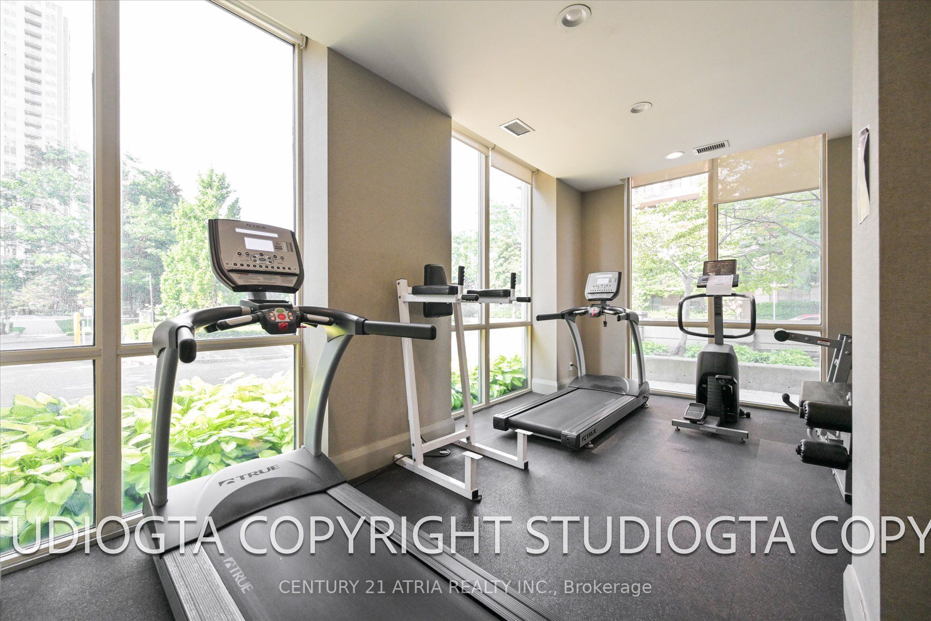 30 Harrison Garden Blvd, #2008