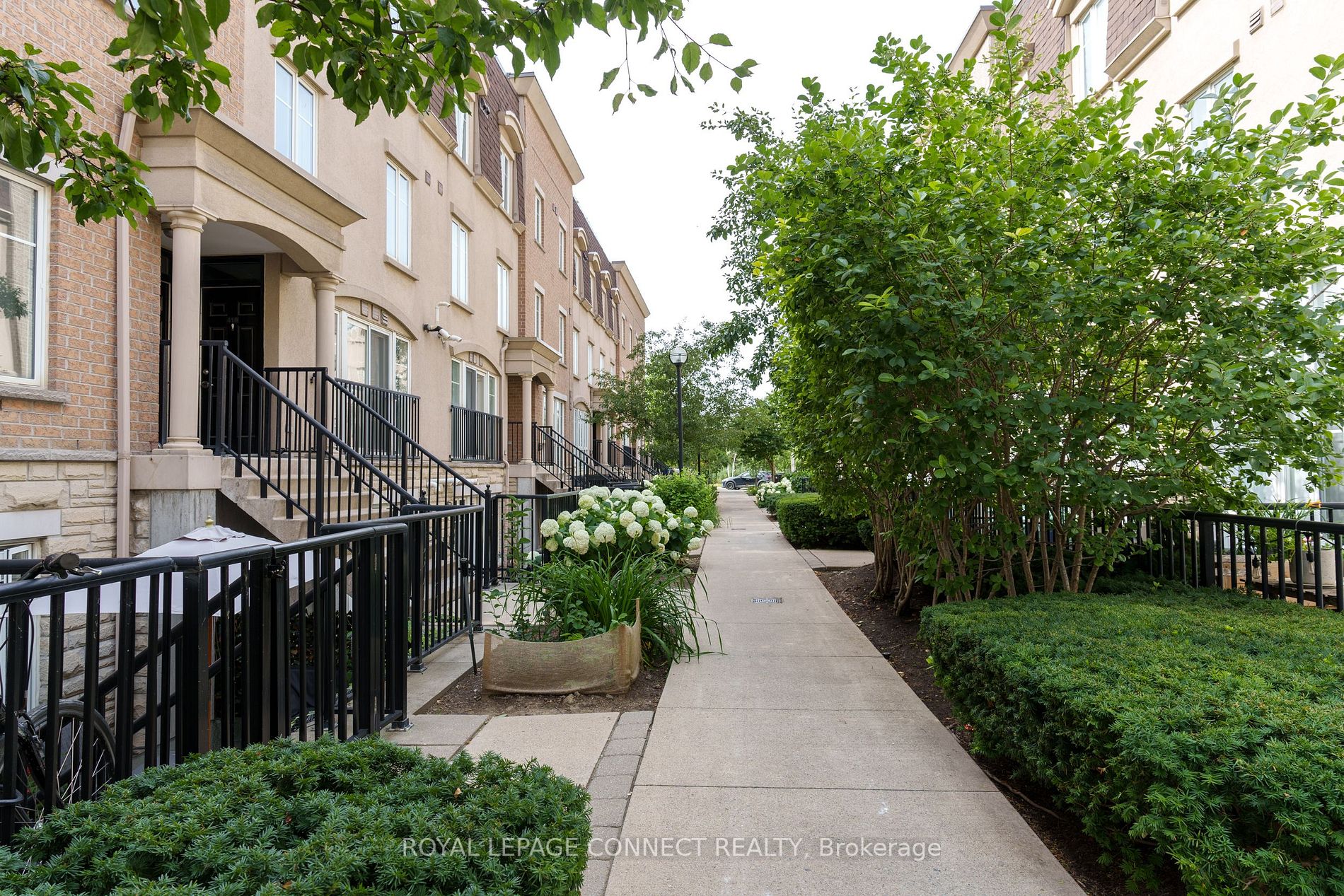 34 Western Battery Rd, #419