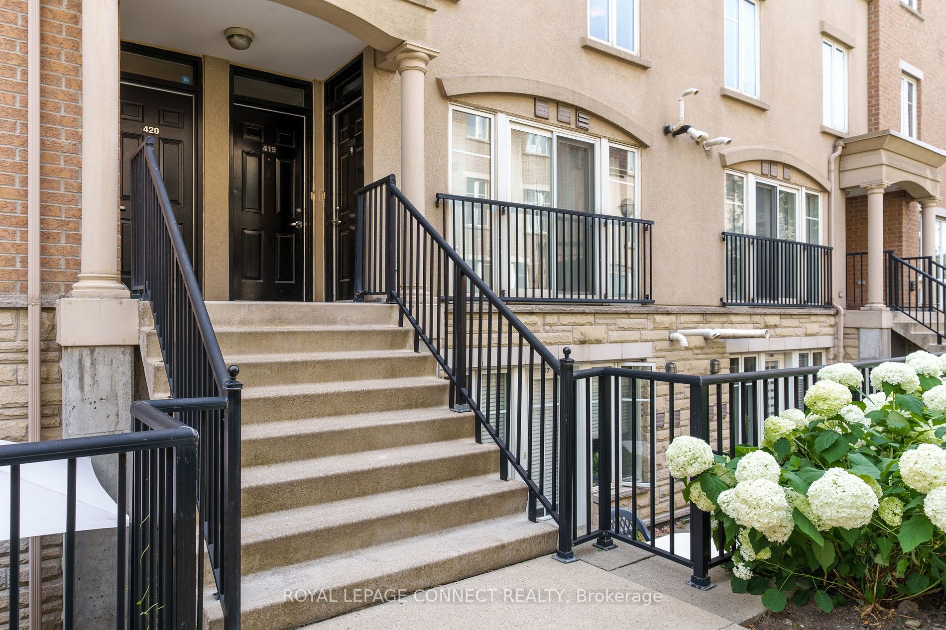 34 Western Battery Rd, #419