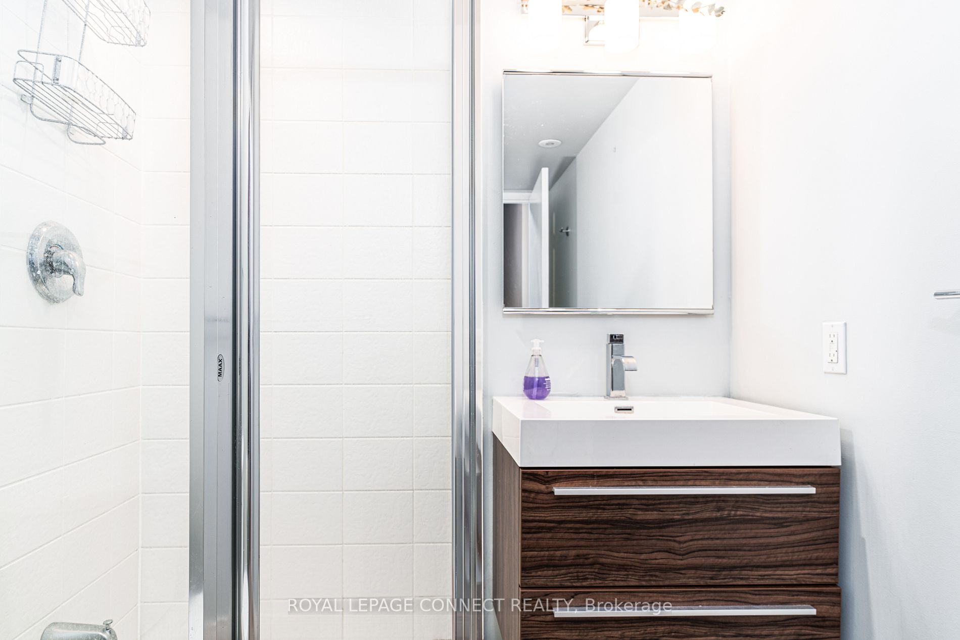 34 Western Battery Rd, #419