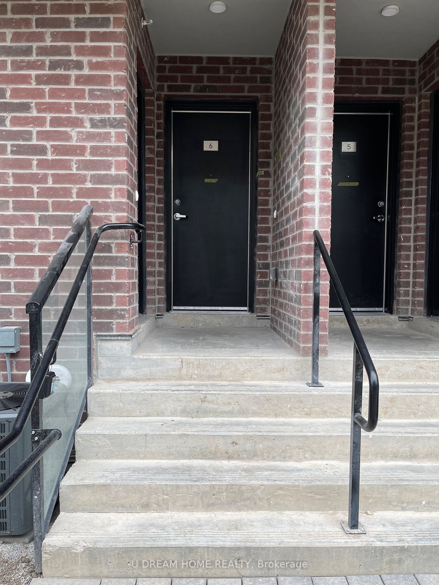871 Sheppard Ave West Ave W, #6
