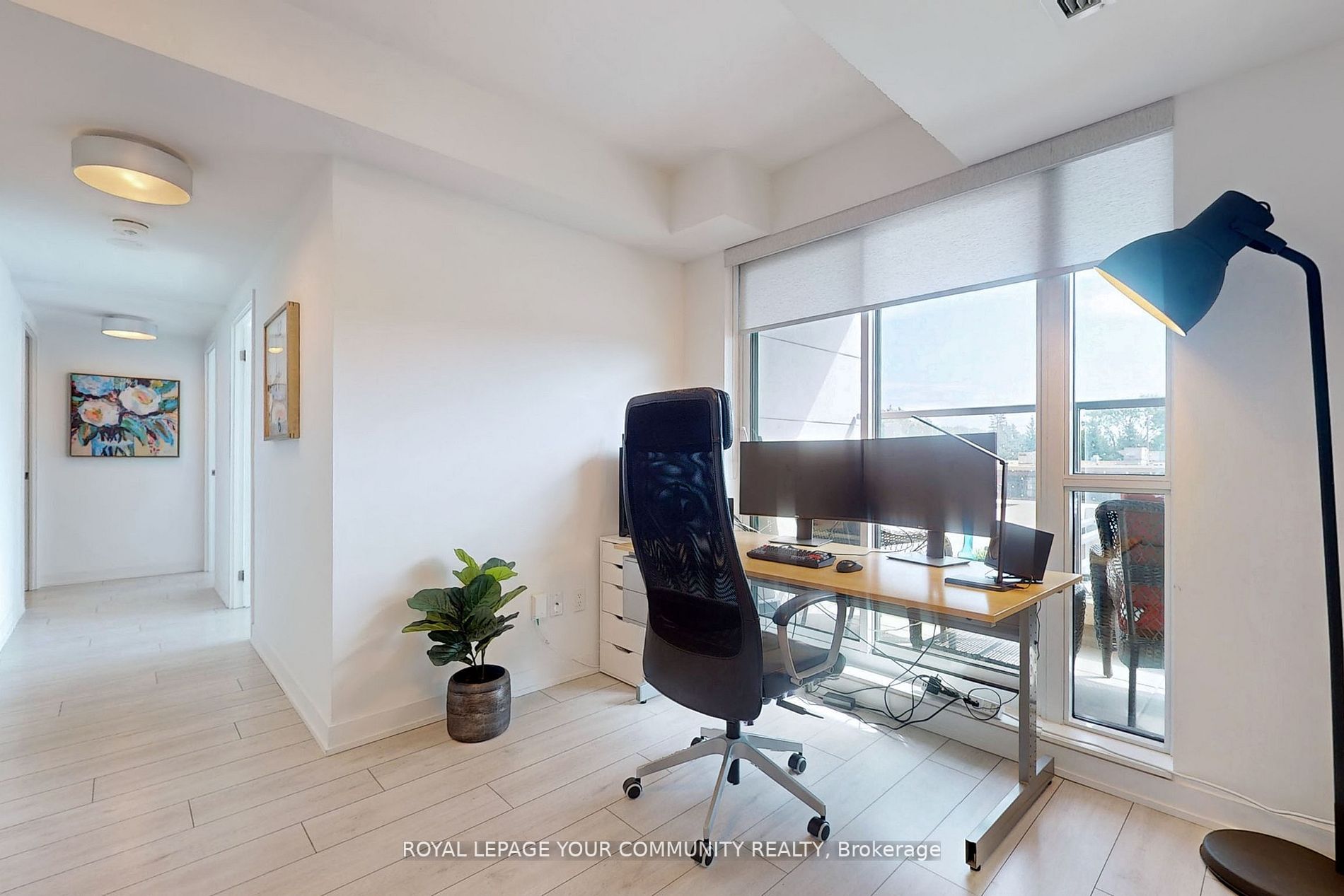 31 Tippett Rd, #215
