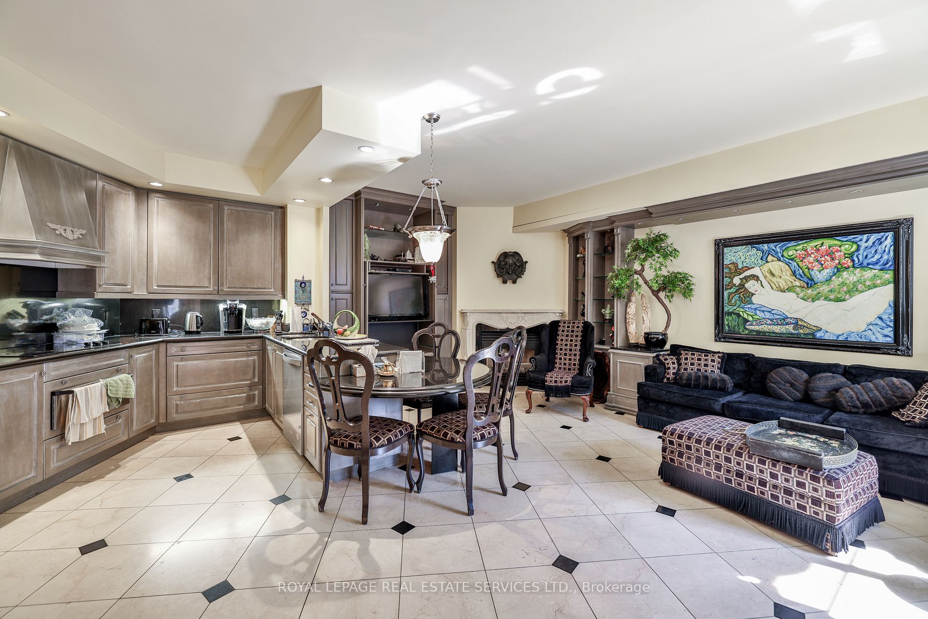 3600 Yonge Street, #933