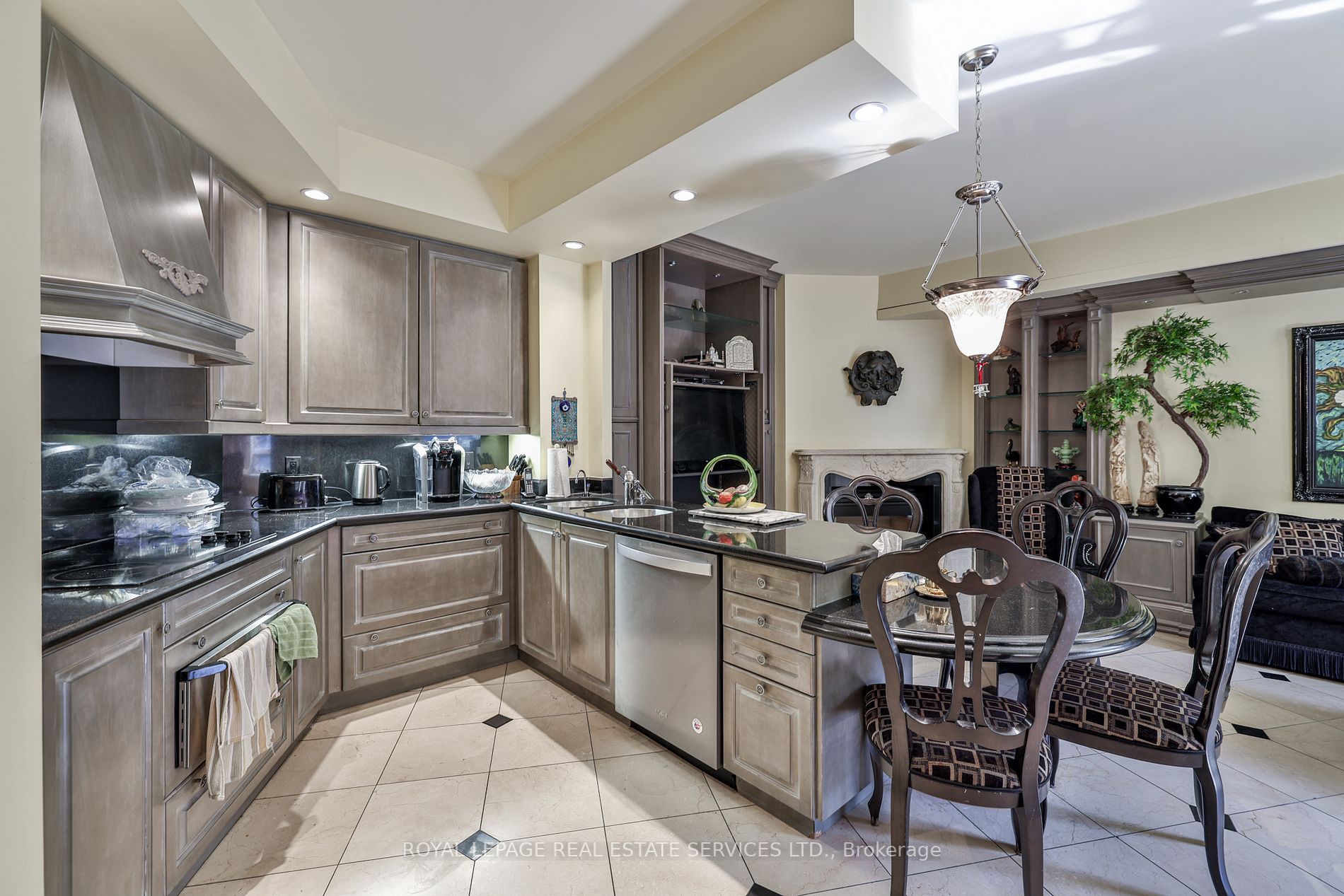 3600 Yonge Street, #933