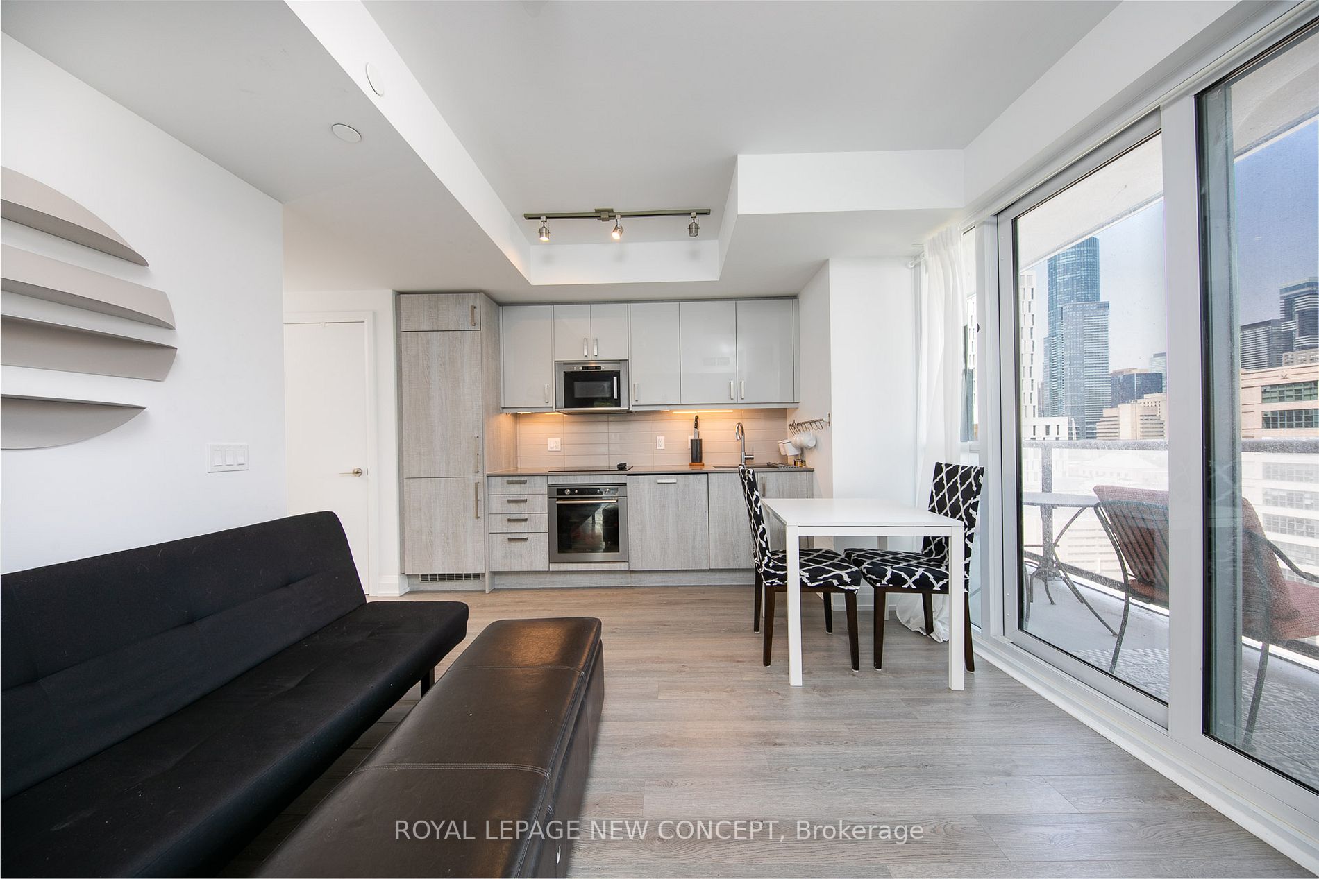 77 Mutual St, #1409