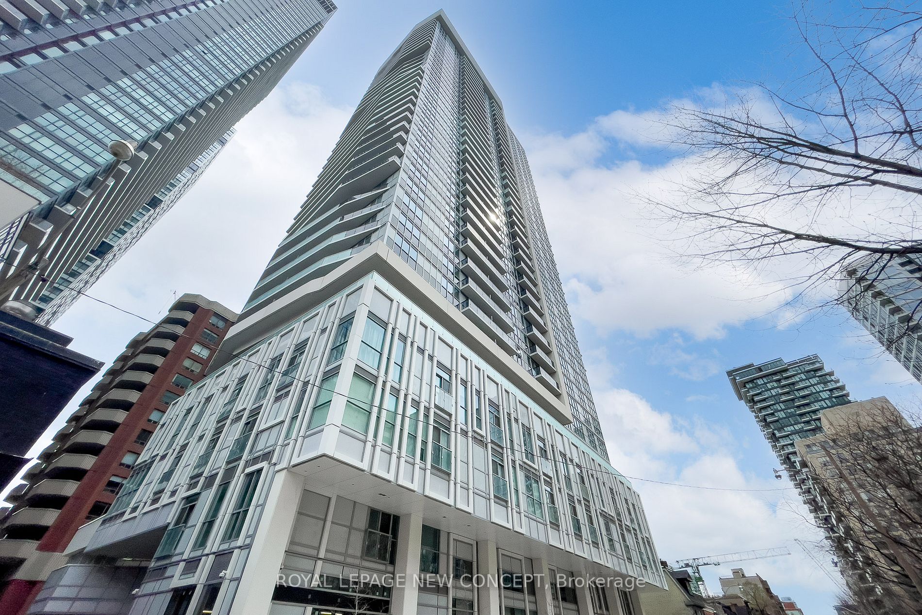 77 Mutual St, #1409