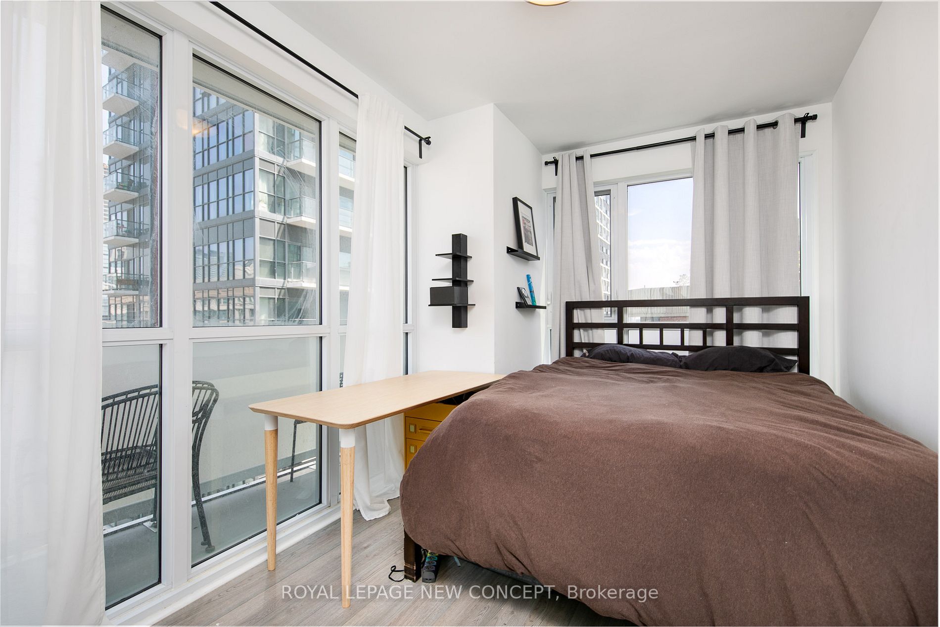 77 Mutual St, #1409