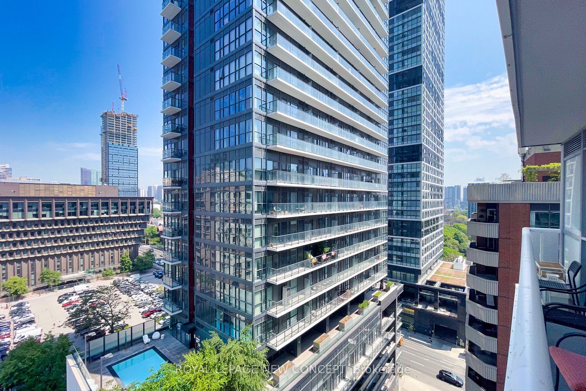 77 Mutual St, #1409