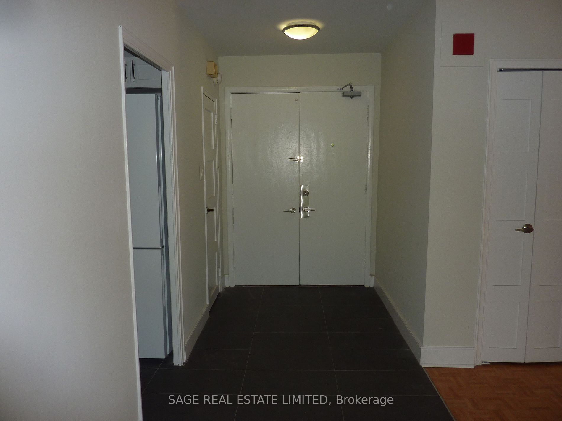 10 Shallmar Blvd, #201