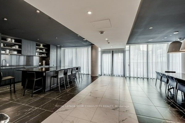 20 Edward St, #502