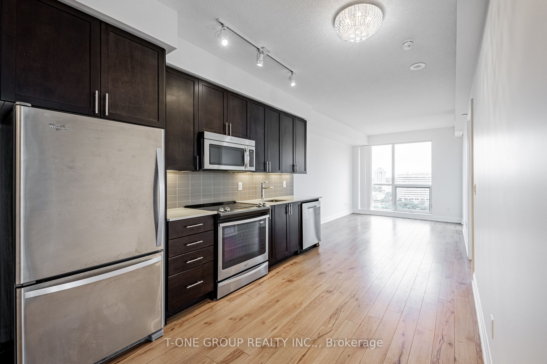 18 Graydon Hall Dr, #1103