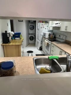 5 Kenneth Ave, #803