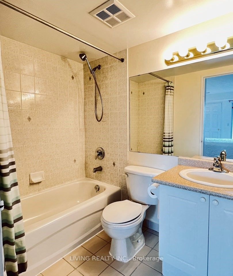 906 Sheppard Ave W, #406