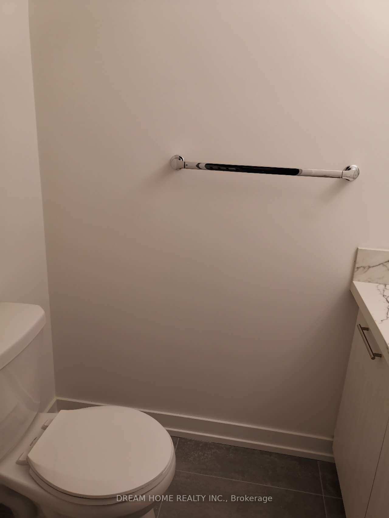 871 Sheppard Ave W, #32