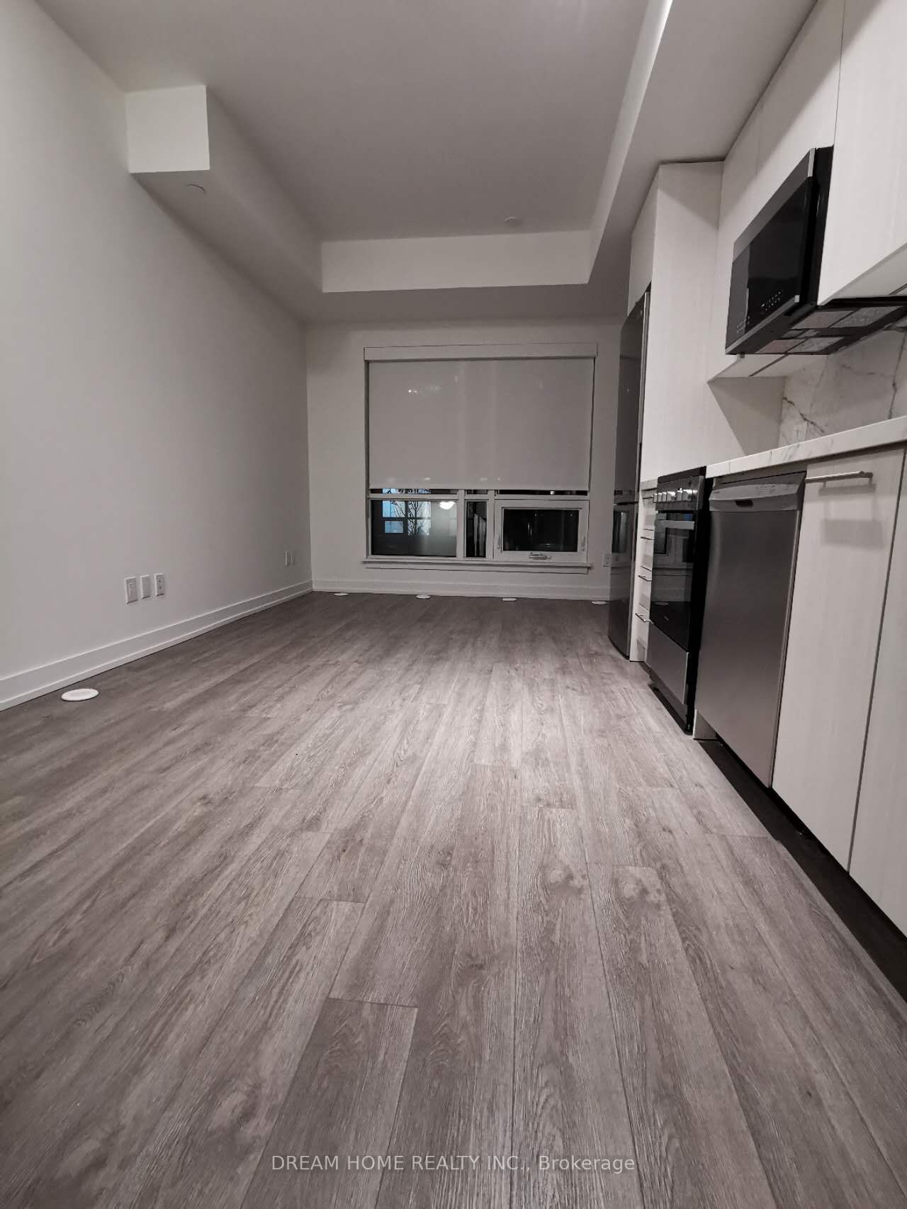 871 Sheppard Ave W, #32