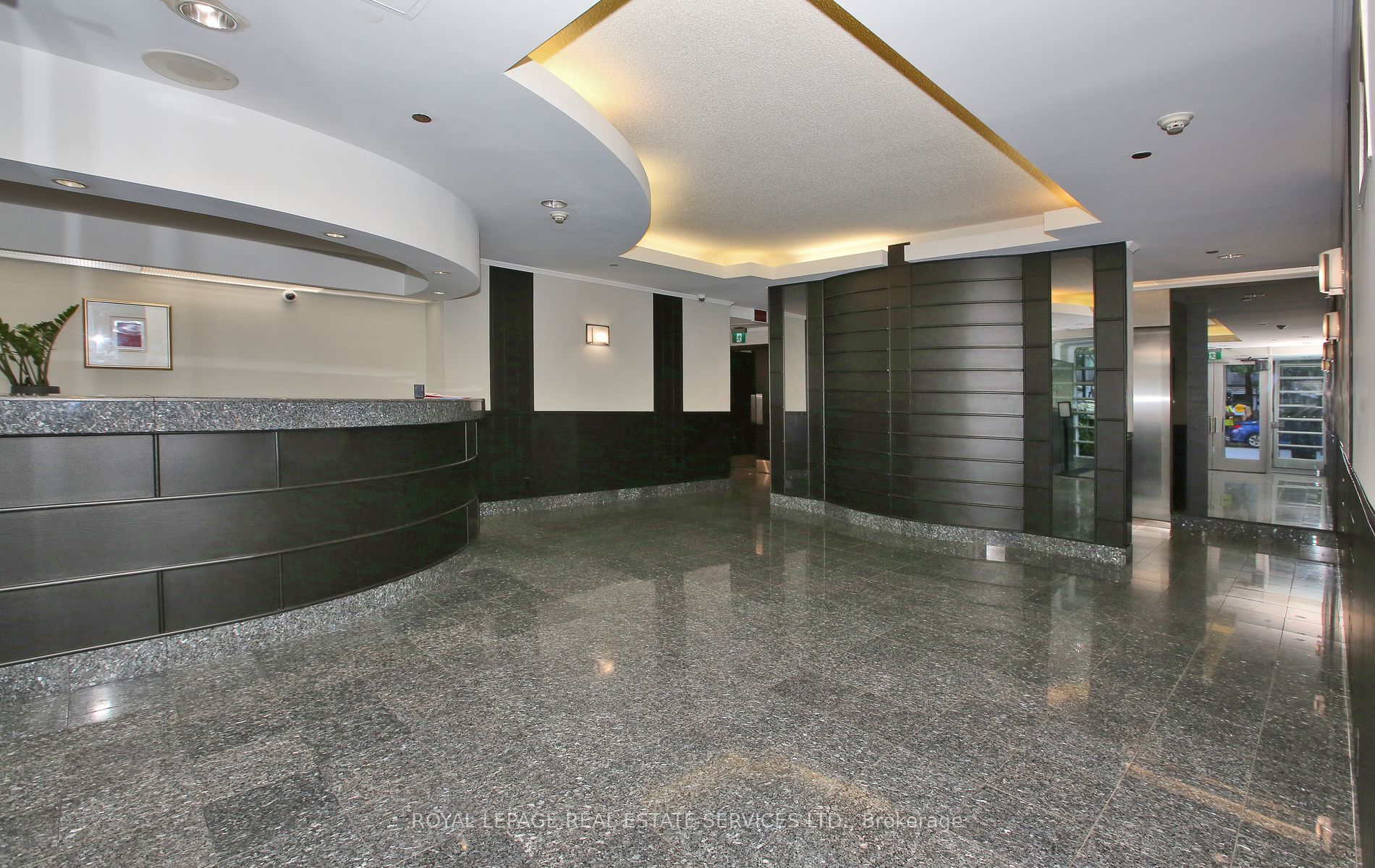 50 Lombard St, #2302