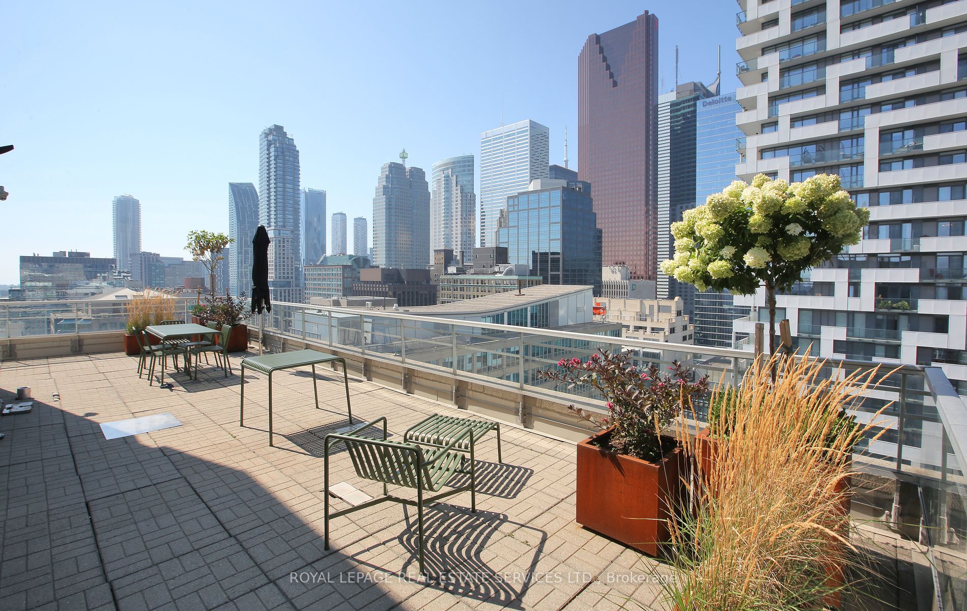 50 Lombard St, #2302