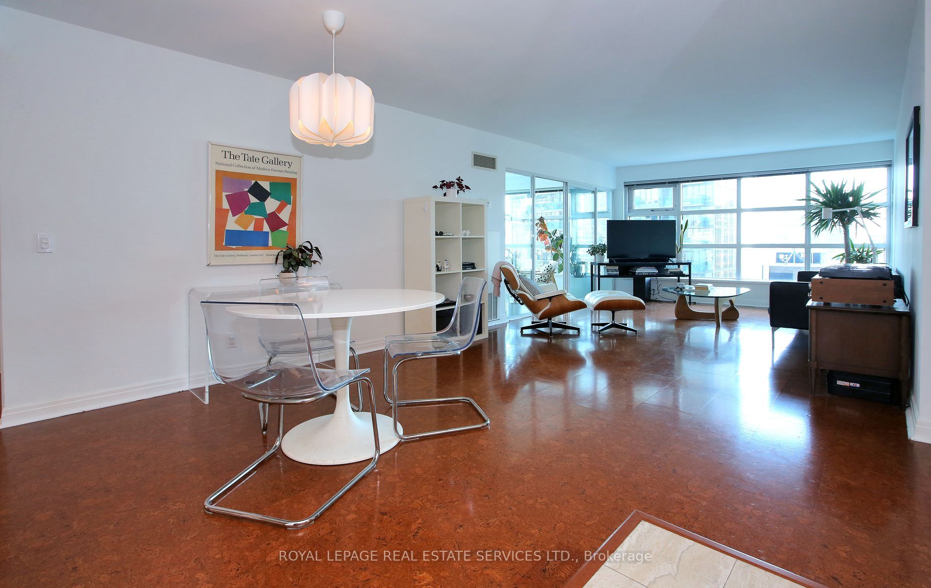 50 Lombard St, #2302