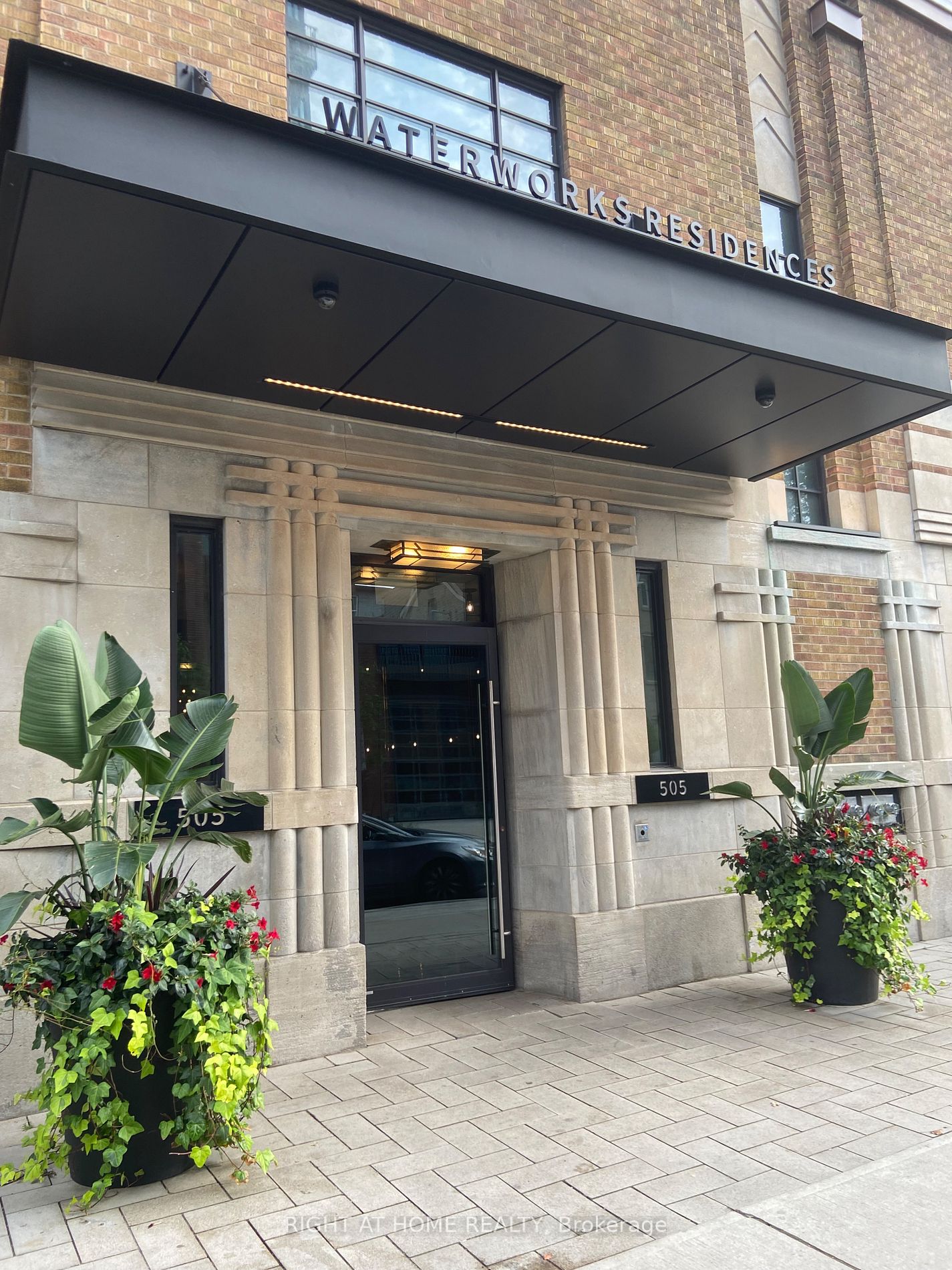 505 Richmond St W, #1008