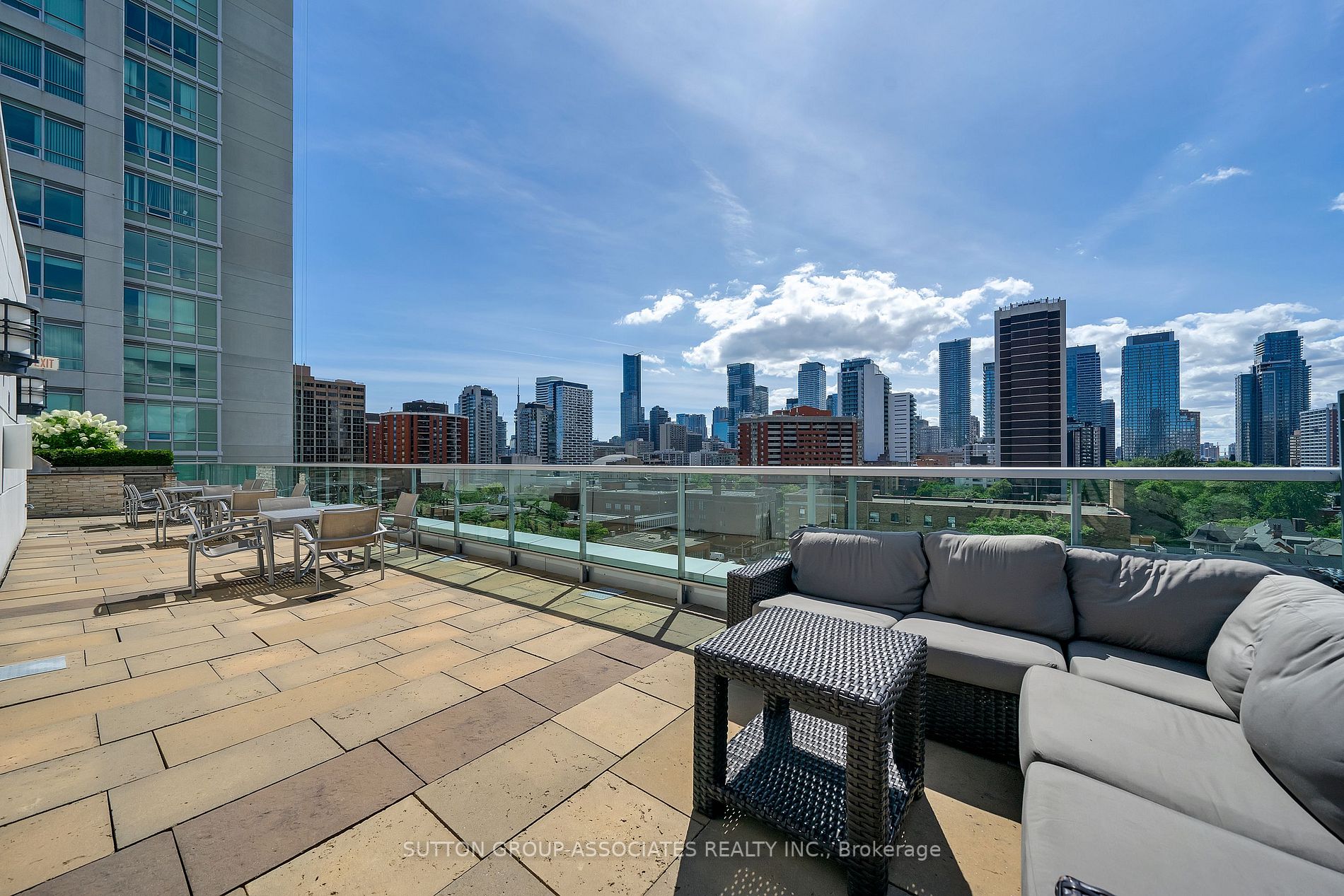 120 Homewood Ave, #2902