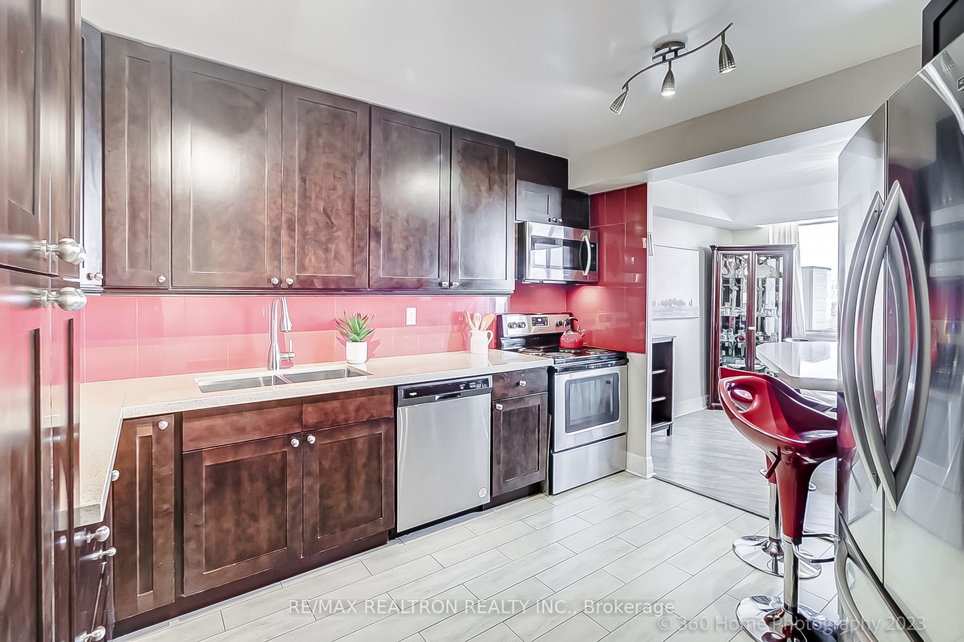 150 Neptune Drive, #703